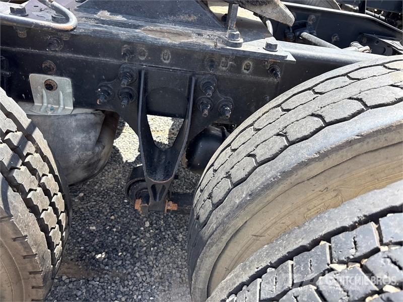 International ProStar 6x4 T/A Sleeper Truck Tractor (Inoperable) Trekkvogner
