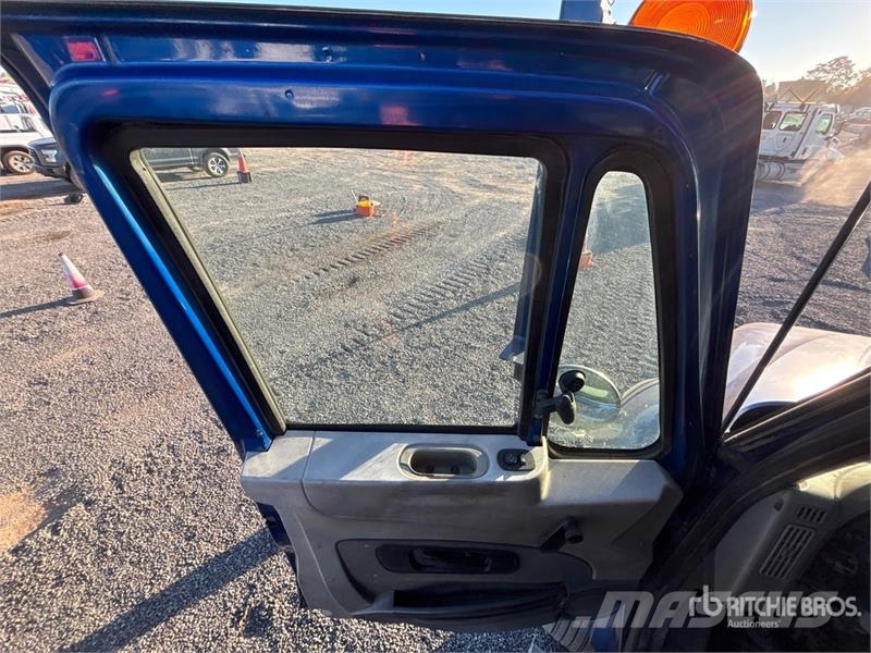 International ProStar+ 122 4x2 Toter Truck Ostali kamioni
