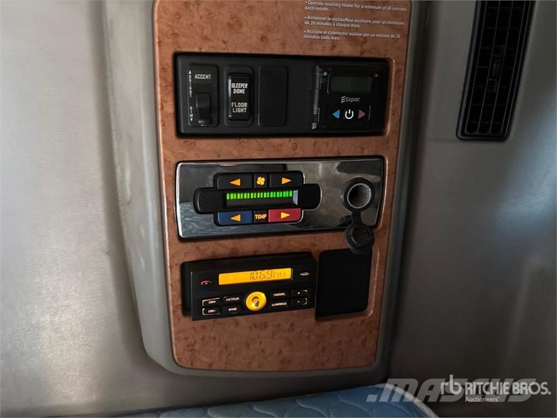 International ProStar 6x4 T/A Sleeper Truck Tractor Trekkvogner