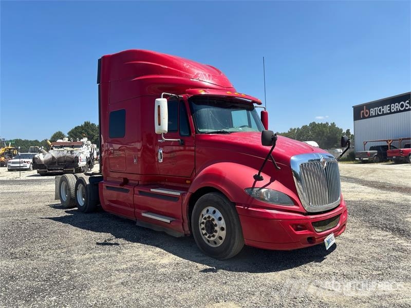 International Prostar+122 6x4 T/A Sleeper Truck Tractor Trekkvogner