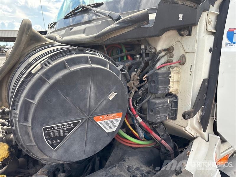 International ProStar+ 122 Vilcēji