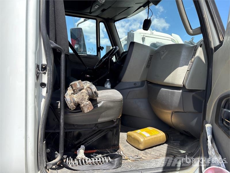 International ProStar 6x4 T/A Sleeper Truck Tractor (Inoperable) Trekkvogner