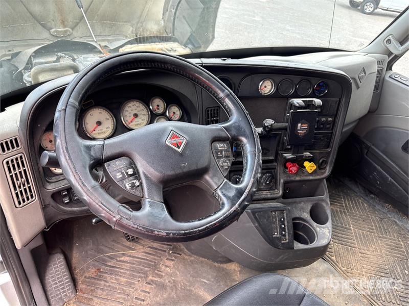 International ProStar 6x4 T/A Sleeper Truck Tractor Τράκτορες