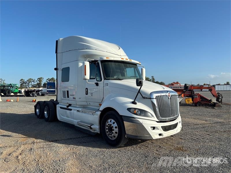 International Prostar 6x4 T/A Sleeper Truck Tractor Trekkvogner