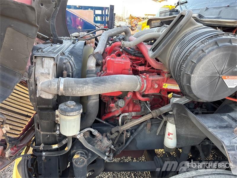 International ProStar 6x4 T/A Sleeper Truck Tractor Trekkvogner