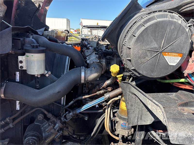 International ProStar+ 122 6x4 T/A Sleeper Truck Tractor Trækkere