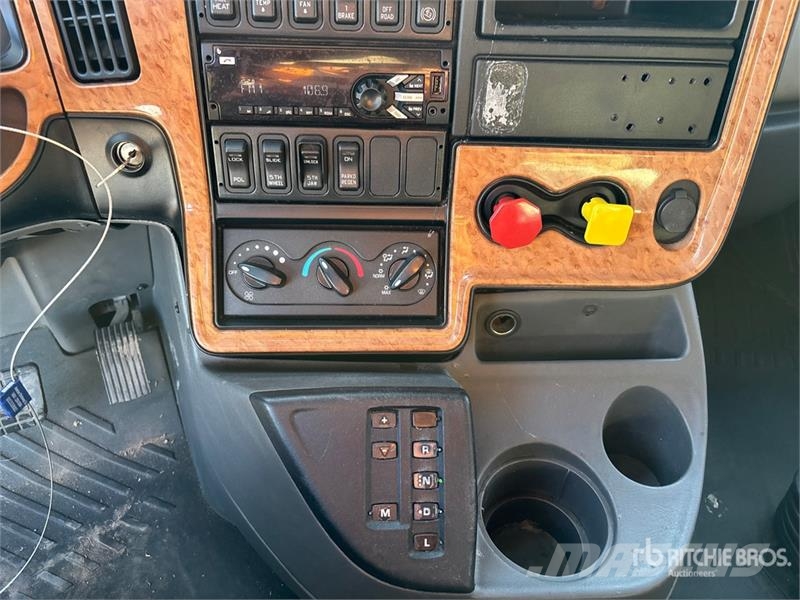 International ProStar 6x4 T/A Sleeper Truck Tractor Trekkvogner