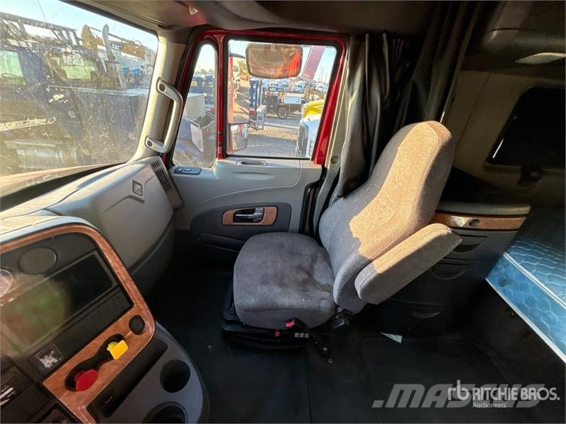 International ProStar 6x4 T/A Sleeper Truck Tractor Trekkvogner