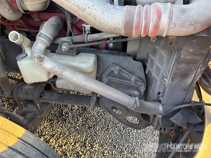 International ProStar 6x4 T/A Sleeper Truck Tractor Trekkvogner