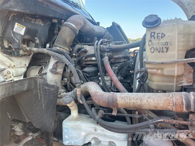 International Prostar 6x4 T/A Day Cab Truck Tractor (Inoperable) Sattelzugmaschinen