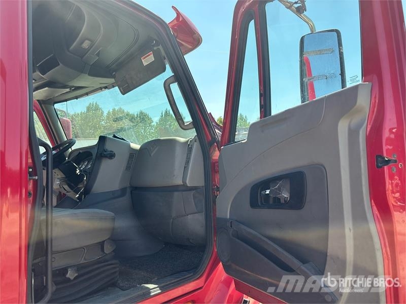International Prostar+122 6x4 T/A Sleeper Truck Tractor Trekkvogner