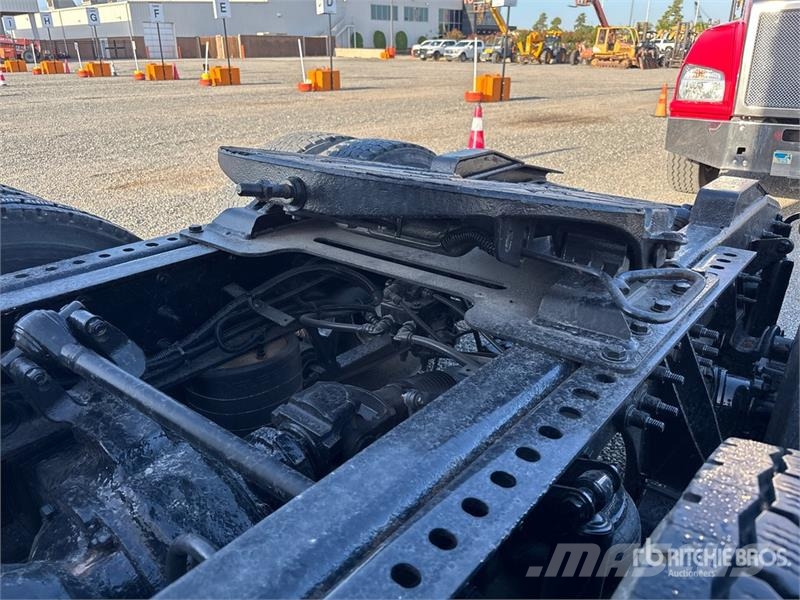 International Prostar 6x4 T/A Sleeper Truck Tractor Trekkvogner