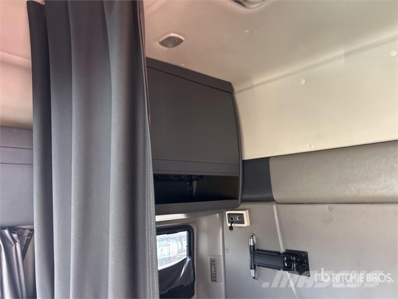 International ProStar 6x4 T/A Sleeper Truck Tractor Trækkere