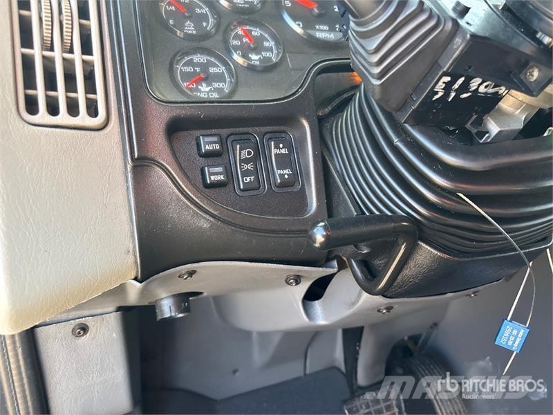 International Prostar 6x4 T/A Sleeper Truck Tractor Trekkvogner