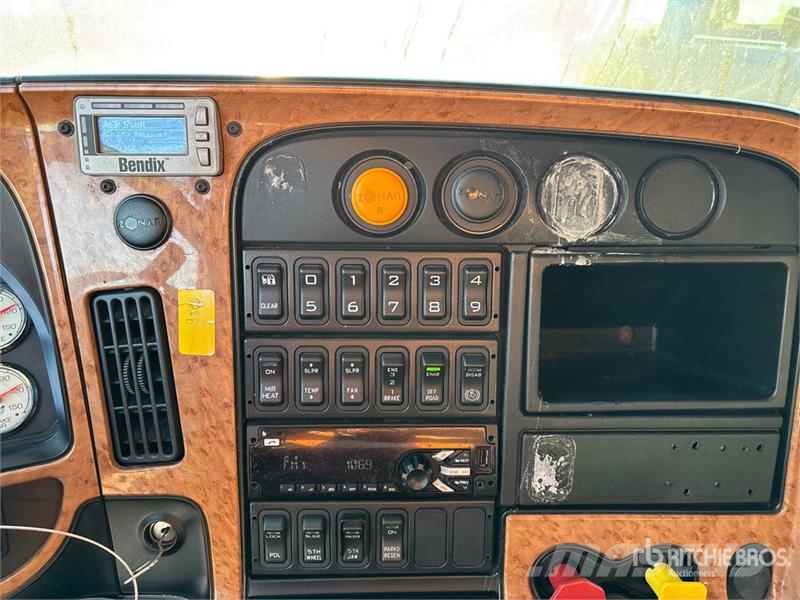 International ProStar 6x4 T/A Sleeper Truck Tractor Trekkvogner