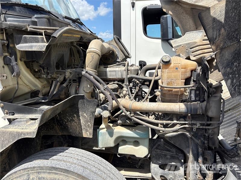 International ProStar 6x4 T/A Sleeper Truck Tractor (Inoperable) Trekkvogner