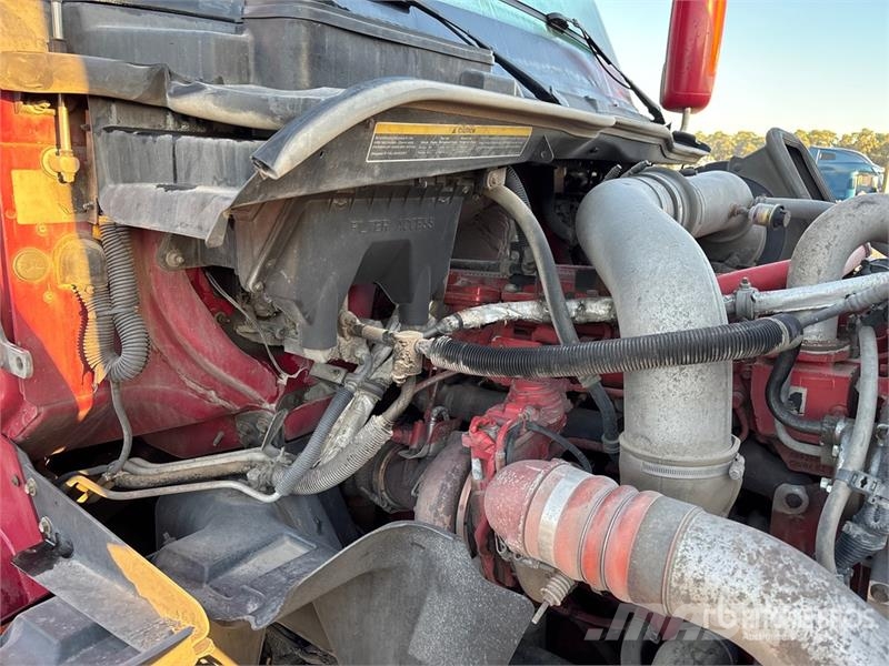 International ProStar 6x4 T/A Sleeper Truck Tractor Trekkvogner