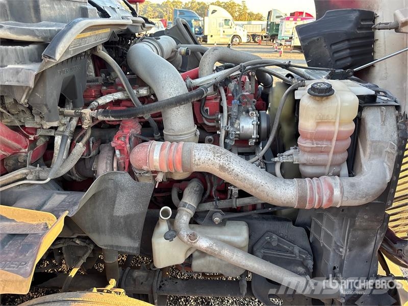 International ProStar 6x4 T/A Sleeper Truck Tractor Trekkvogner