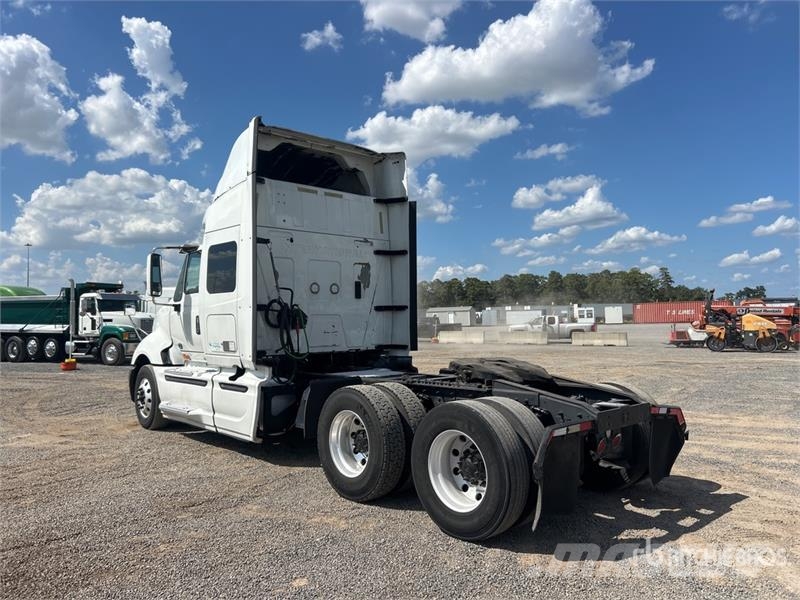 International ProStar 6x4 T/A Sleeper Truck Tractor Trækkere