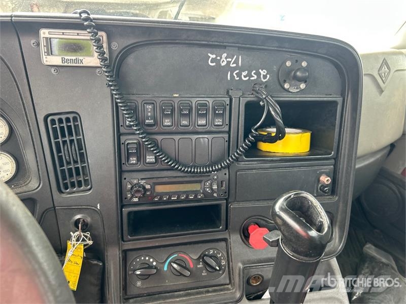 International ProStar+113 6x4 T/A Day Cab Truck Tractor (Inopera Cabezas tractoras
