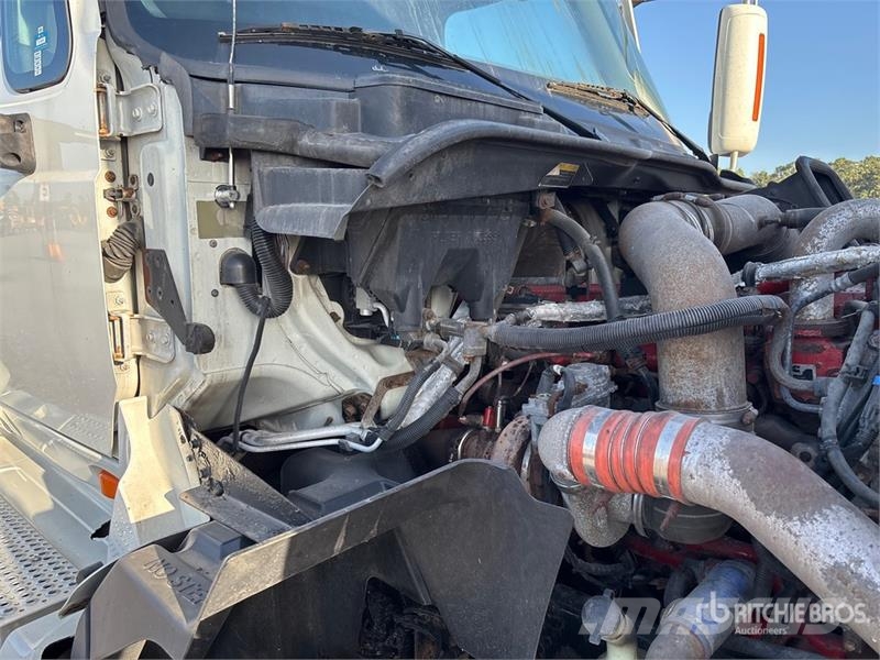 International Prostar 6x4 T/A Sleeper Truck Tractor Trekkvogner