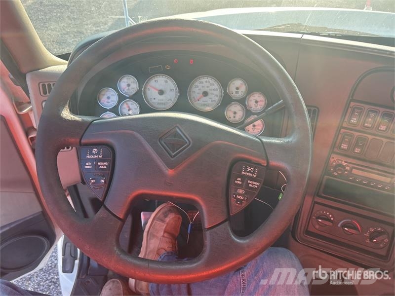 International Prostar 6x4 T/A Day Cab Truck Tractor (Inoperable) Sattelzugmaschinen
