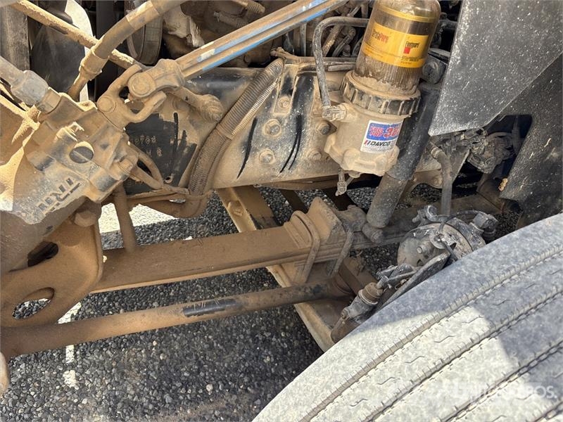 International ProStar 6x4 T/A Sleeper Truck Tractor (Inoperable) Trekkvogner