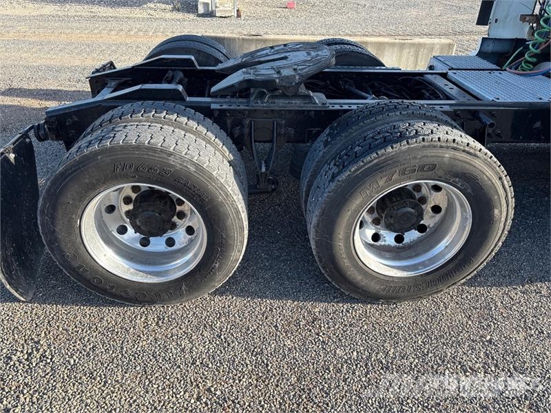 International Prostar 6x4 T/A Sleeper Truck Tractor Trekkvogner