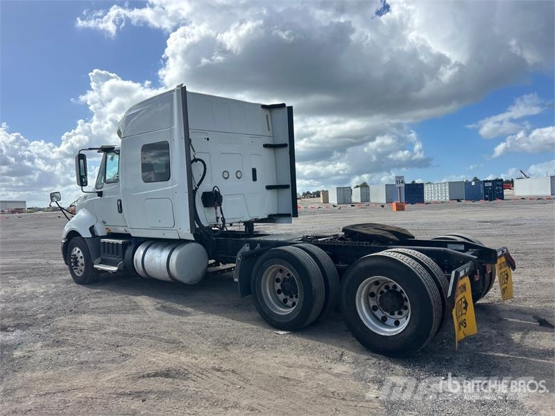 International ProStar+ 122 6x4 T/A Sleeper Truck Tractor Traktorske jedinice