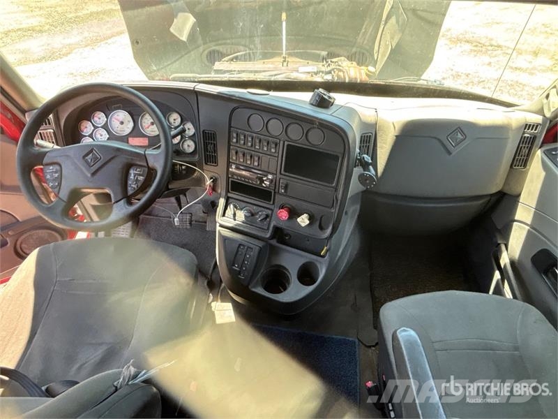 International Prostar+122 6x4 T/A Sleeper Truck Tractor Trekkvogner