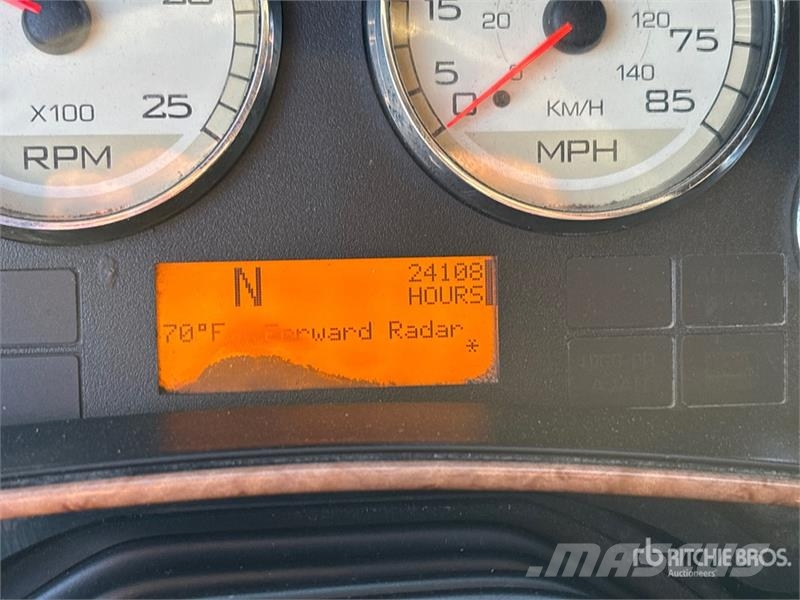 International ProStar 6x4 T/A Sleeper Truck Tractor Trekkvogner