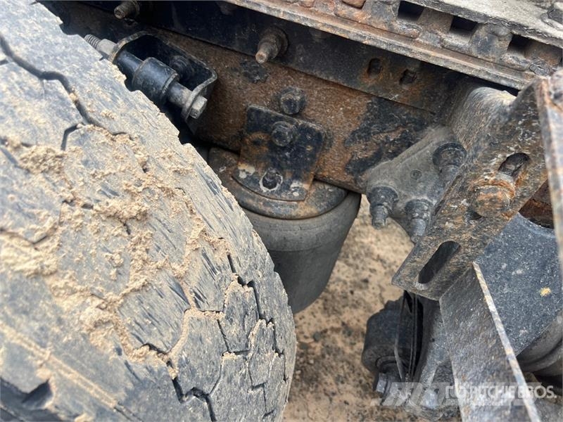 International ProStar+ 6x4 T/A Sleeper Truck Tractor (Inoperable Vlačilci