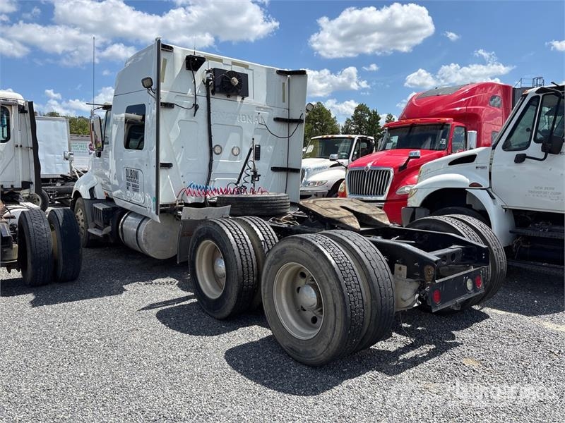 International ProStar 6x4 T/A Sleeper Truck Tractor (Inoperable) Trekkvogner