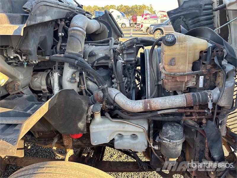 International ProStar+ 122 4x2 Toter Truck Ostali kamioni