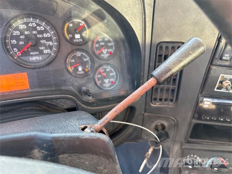 International ProStar+ 122 4x2 Toter Truck Ostali kamioni