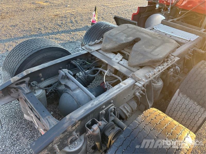 International ProStar 6x4 T/A Sleeper Truck Tractor Trekkvogner