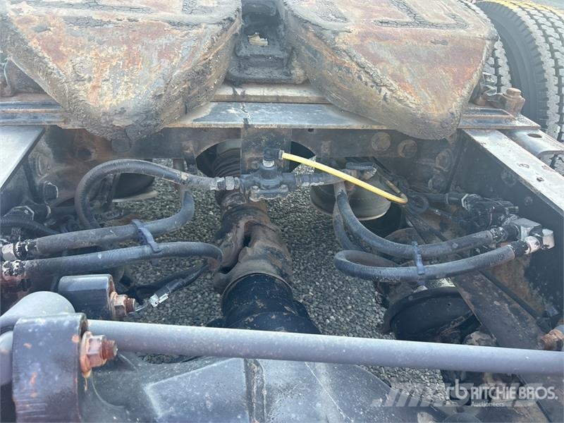 International Prostar 6x4 T/A Day Cab Truck Tractor (Inoperable) Sattelzugmaschinen