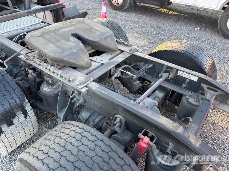 International ProStar 6x4 T/A Sleeper Truck Tractor Trekkvogner
