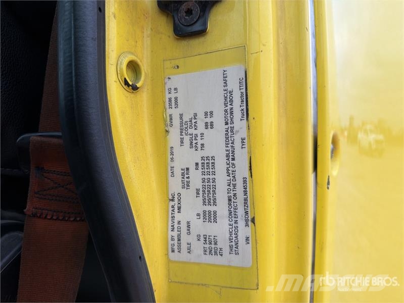 International RH613 6x4 T/A Day Cab Truck Tractor Τράκτορες