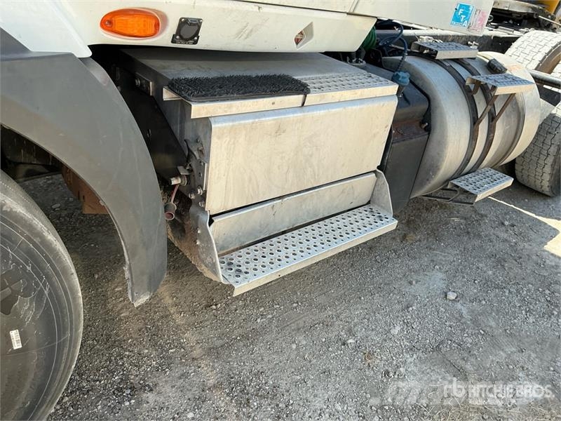 International RH613 6x4 T/A Day Cab Truck Tractor Тягачі