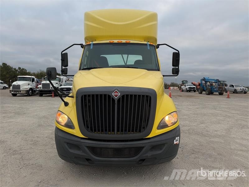 International RH613 6x4 T/A Day Cab Truck Tractor Τράκτορες