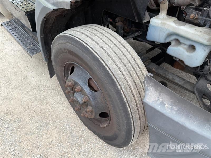 International RH613 6x4 T/A Day Cab Truck Tractor Τράκτορες