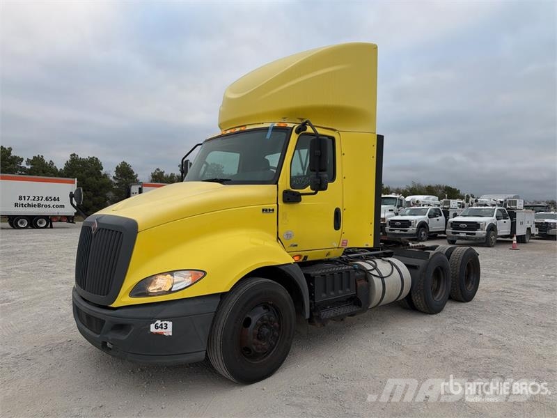 International RH613 6x4 T/A Day Cab Truck Tractor Τράκτορες
