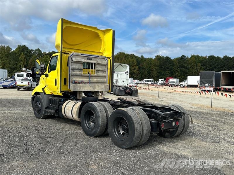 International RH613 6x4 T/A Day Cab Truck Tractor Ťahače