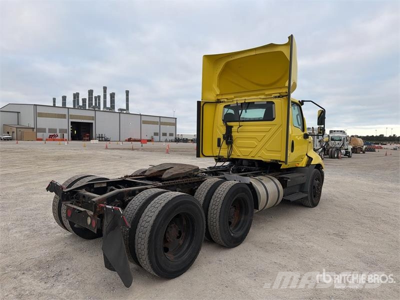 International RH613 6x4 T/A Day Cab Truck Tractor Τράκτορες
