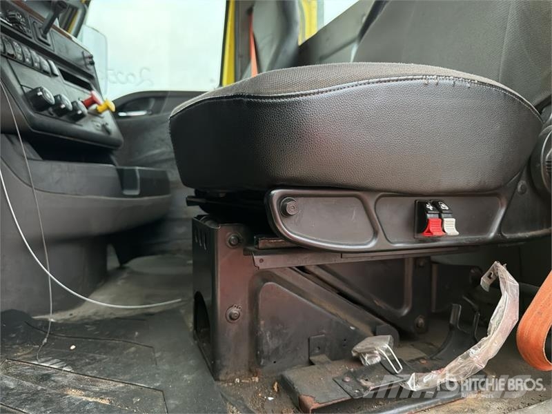 International RH613 6x4 T/A Day Cab Truck Tractor Τράκτορες