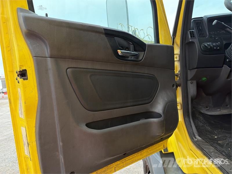 International RH613 6x4 T/A Day Cab Truck Tractor Τράκτορες
