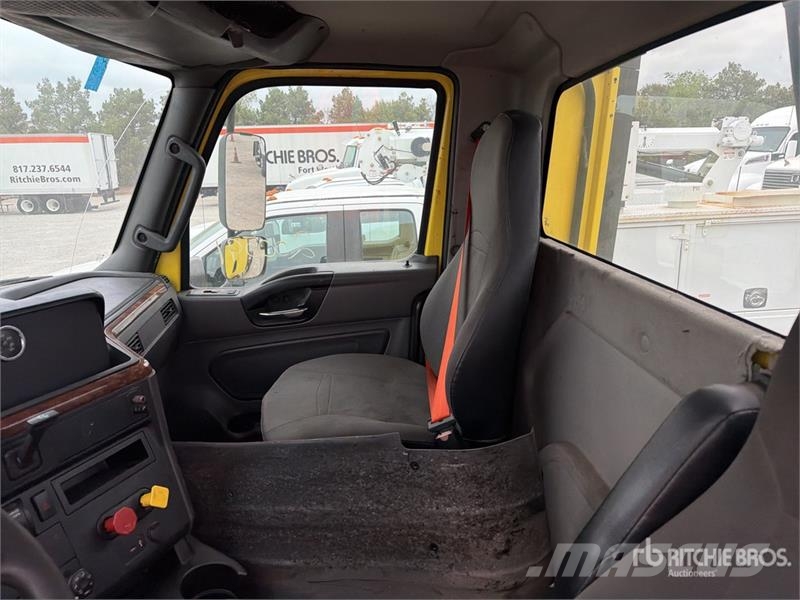 International RH613 6x4 T/A Day Cab Truck Tractor Τράκτορες