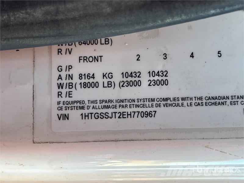 International WorkStar 7600 شاحنات مزدوجة / خلخلة