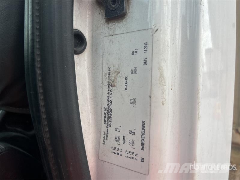 International WorkStar 7400 폐기물 수거 트럭